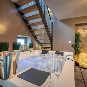 50 Nuances D'amour - Jacuzzi / Massage / Cinema Villa Moirans